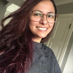 Meet your Posher, Rebeca